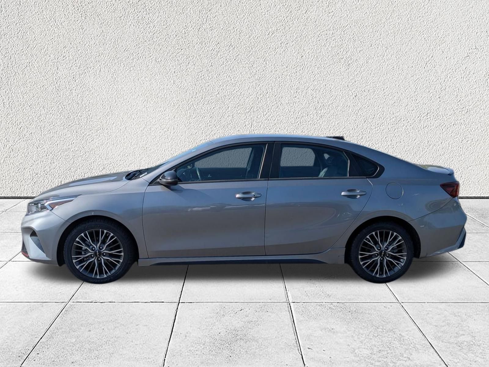 Used 2024 Kia Forte GT-Line FWD image 6