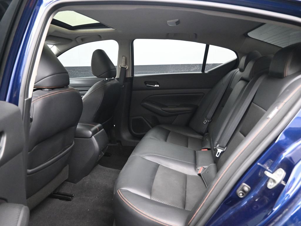 Used 2021 Nissan Altima 2.5 SR w/ SR Premium Package AWD/4WD image 25