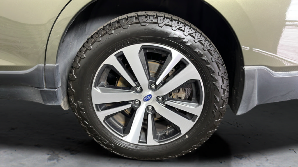 Used 2019 Subaru Outback 2.5i Limited w/ Popular Package #2 AWD/4WD image 48