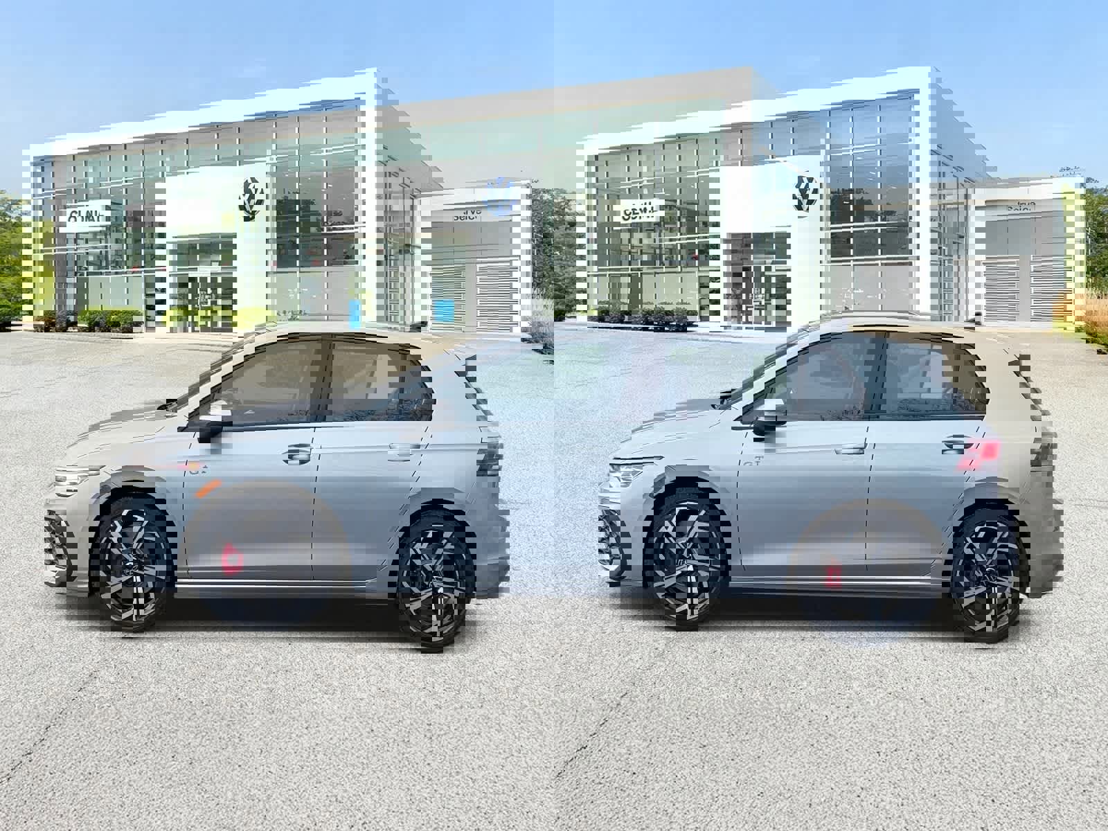 New 2026 Volkswagen GTI SE FWD image 2