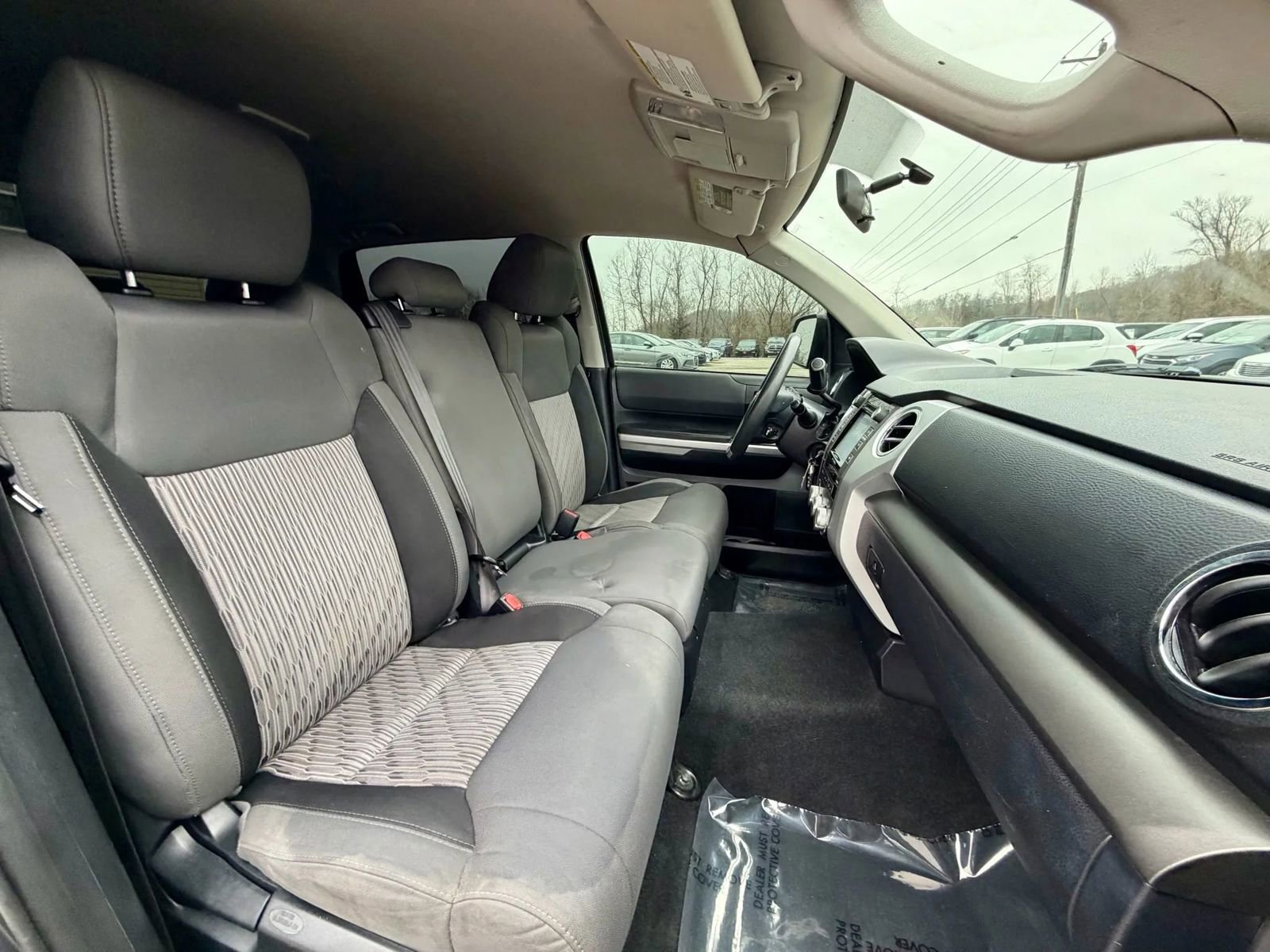 Used 2017 Toyota Tundra SR5 RWD image 15