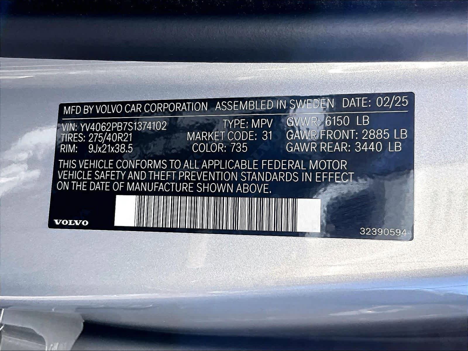 Used 2025 Volvo XC90 B6 Plus image 37