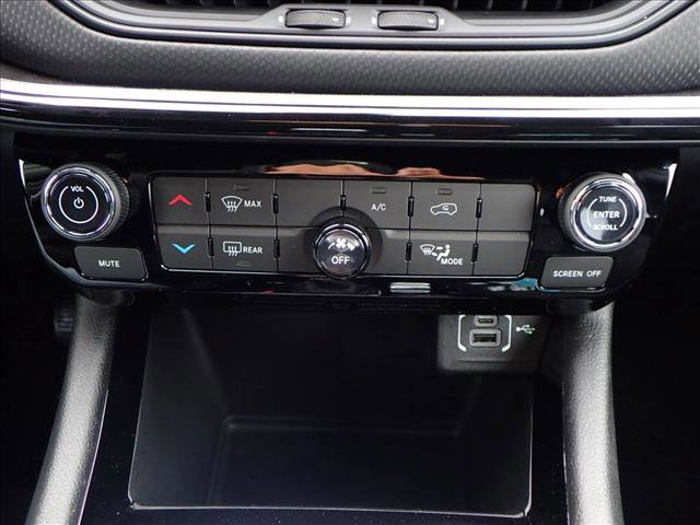 New 2026 Jeep Compass Latitude image 18