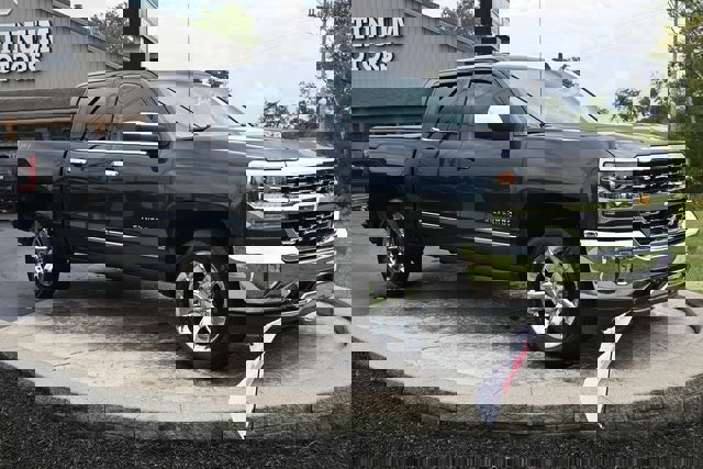 Used 2018 Chevrolet Silverado 1500 LTZ w/ Sport Package image 3