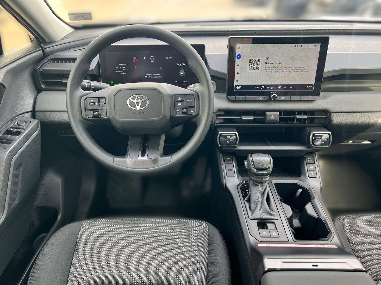Used 2026 Toyota RAV4 LE AWD/4WD image 22