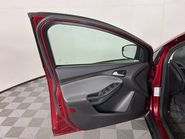 Used 2014 Ford Focus SE image 11