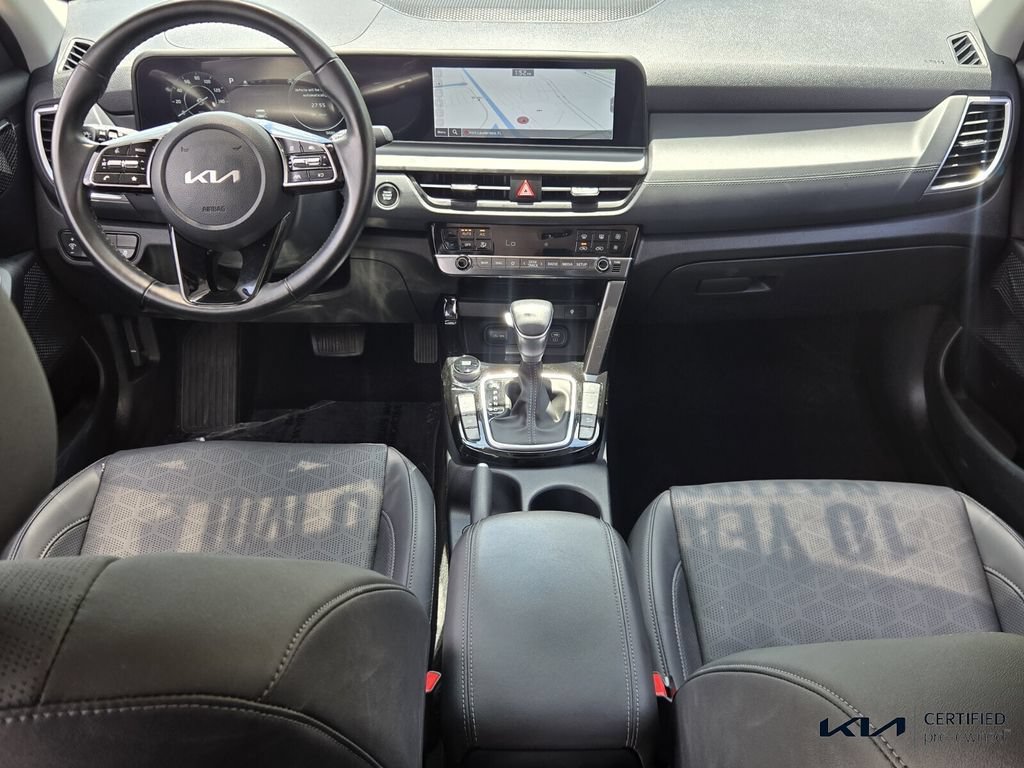 Certified 2024 Kia Seltos EX AWD/4WD image 12