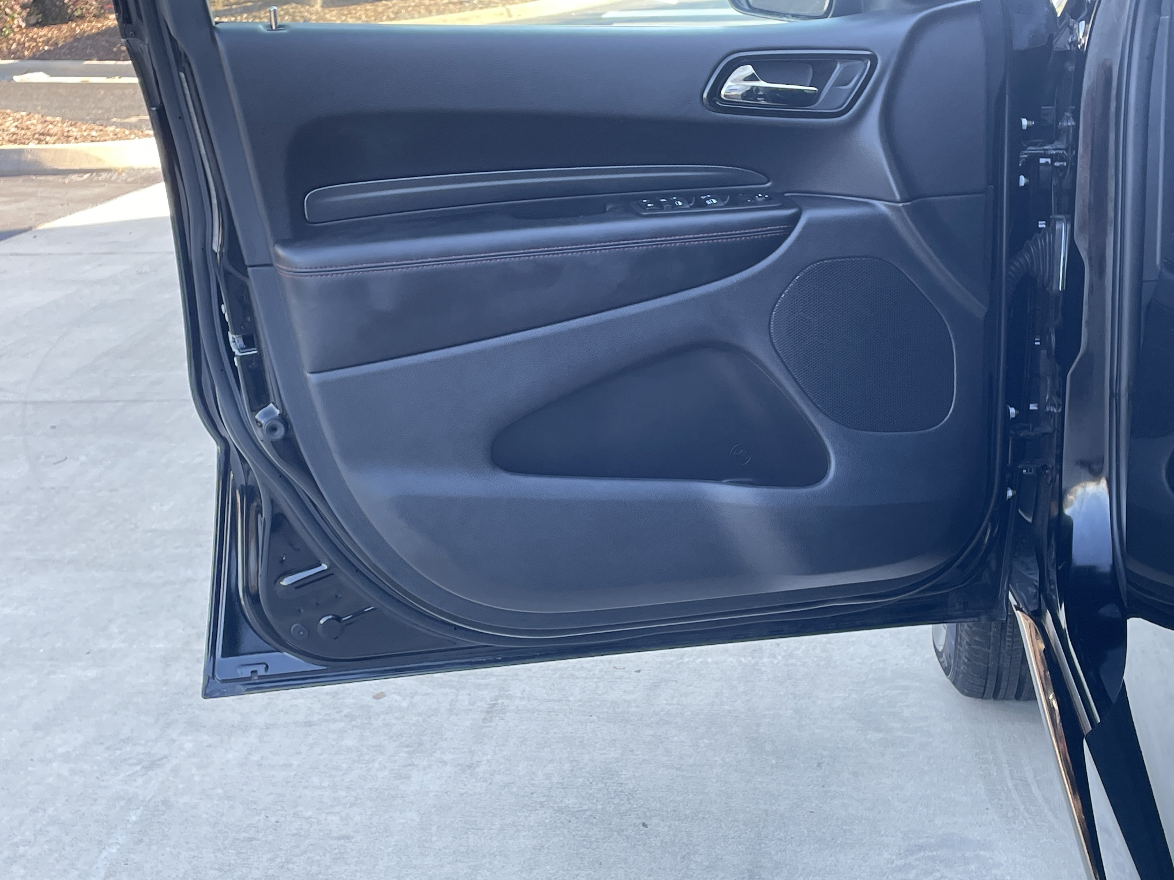 Used 2025 Dodge Durango GT RWD image 12