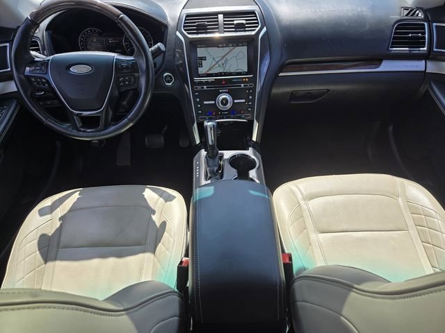 Used 2016 Ford Explorer Platinum image 15