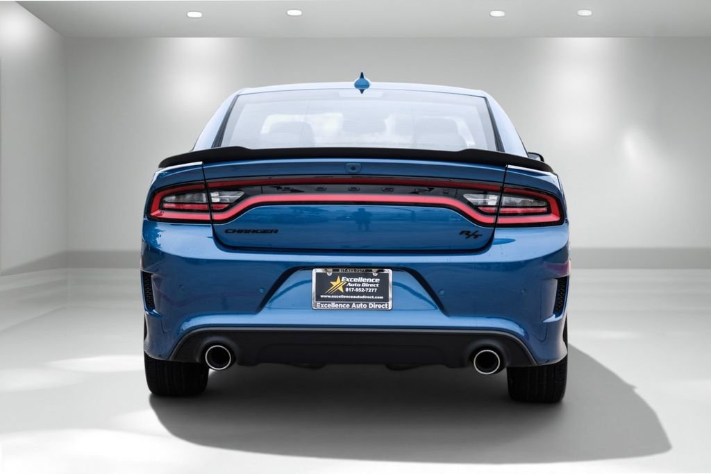Used 2022 Dodge Charger R/T w/ Plus Group RWD image 7