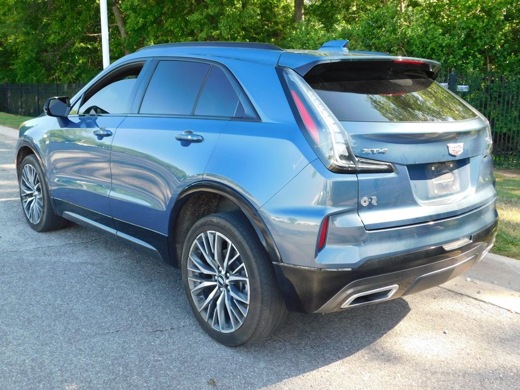 Used 2024 Cadillac XT4 Sport FWD image 10