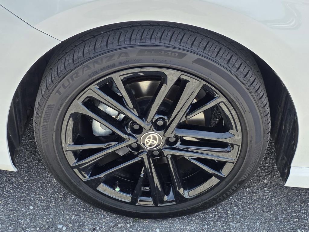 Used 2025 Toyota Camry SE FWD image 32