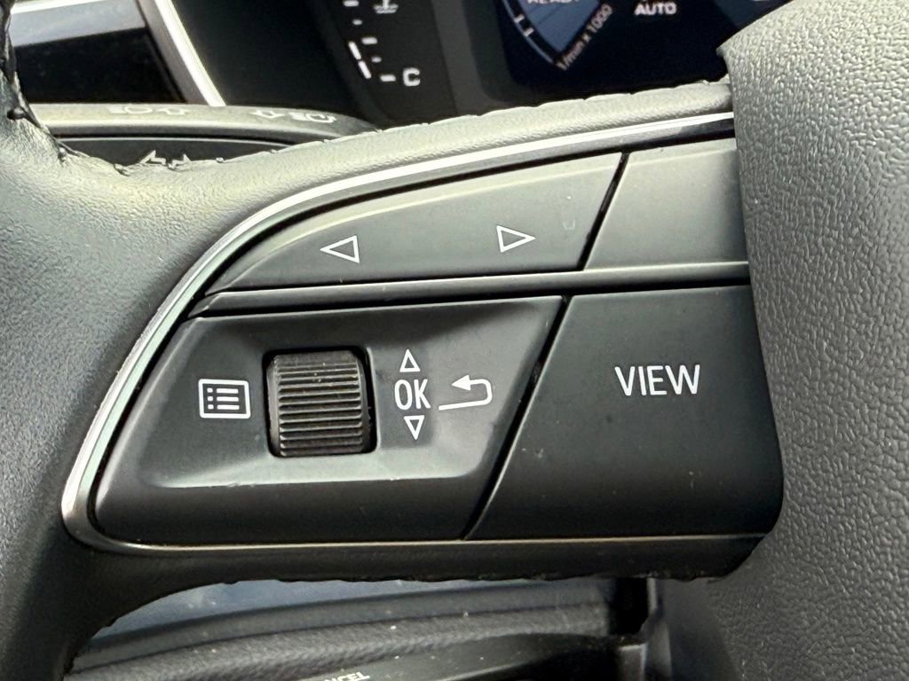 Used 2020 Audi Q3 2.0T Premium w/ Convenience Package image 16