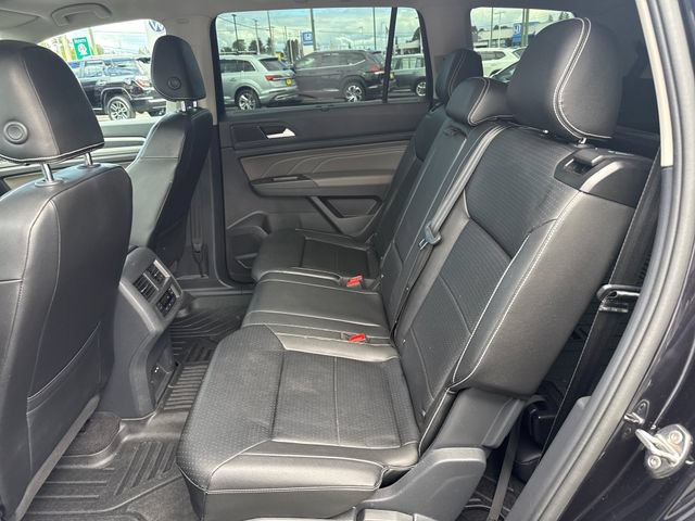 Used 2023 Volkswagen Atlas SEL R-Line AWD/4WD image 14