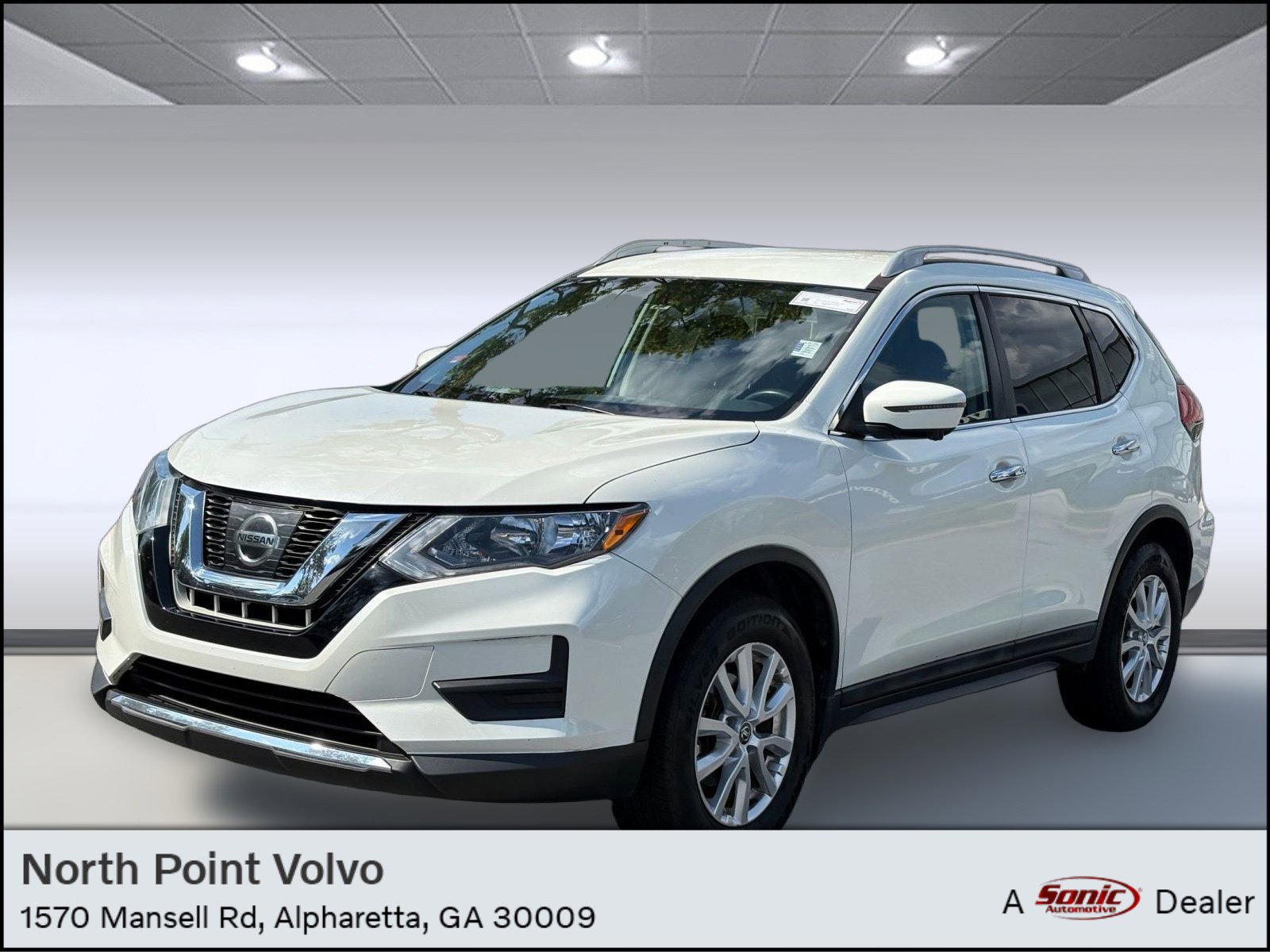 Used 2017 Nissan Rogue SV w/ SV Premium Package