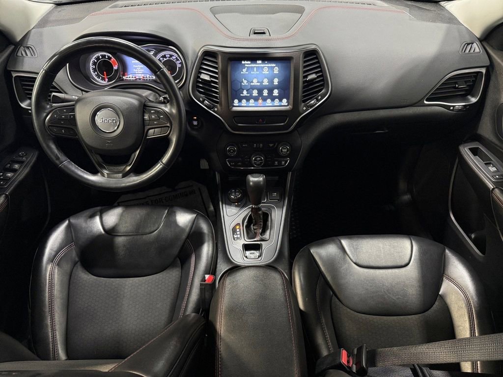 Used 2019 Jeep Cherokee Trailhawk w/ Comfort & Convenience Group image 40