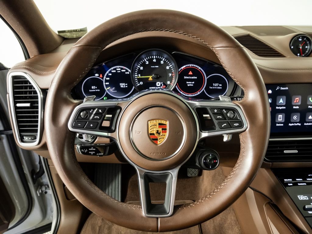 Certified 2023 Porsche Cayenne Platinum Edition image 9