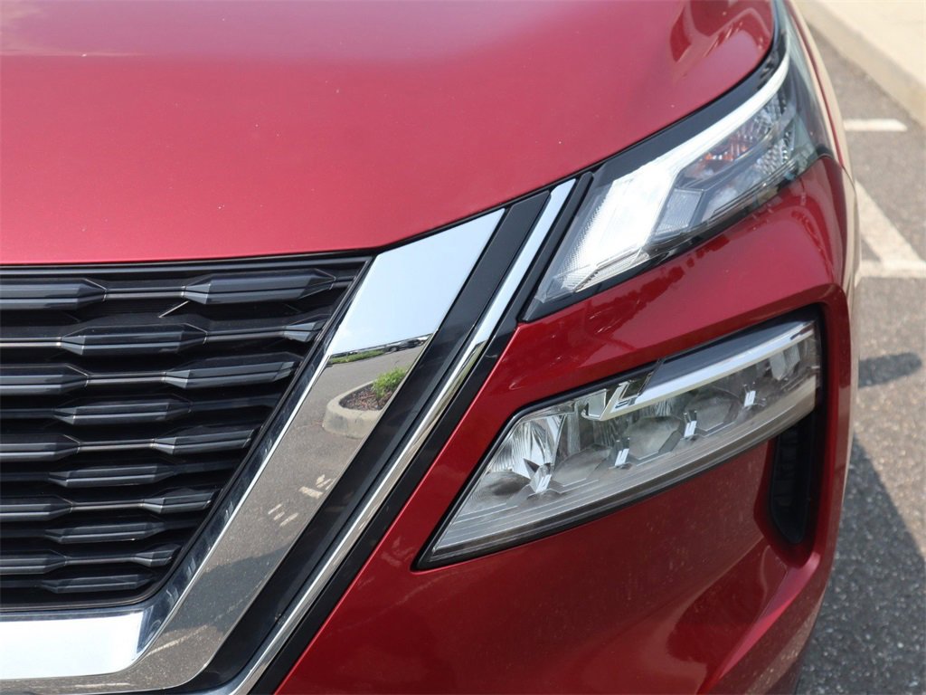 Certified 2022 Nissan Rogue SV w/ SV Premium Package image 12