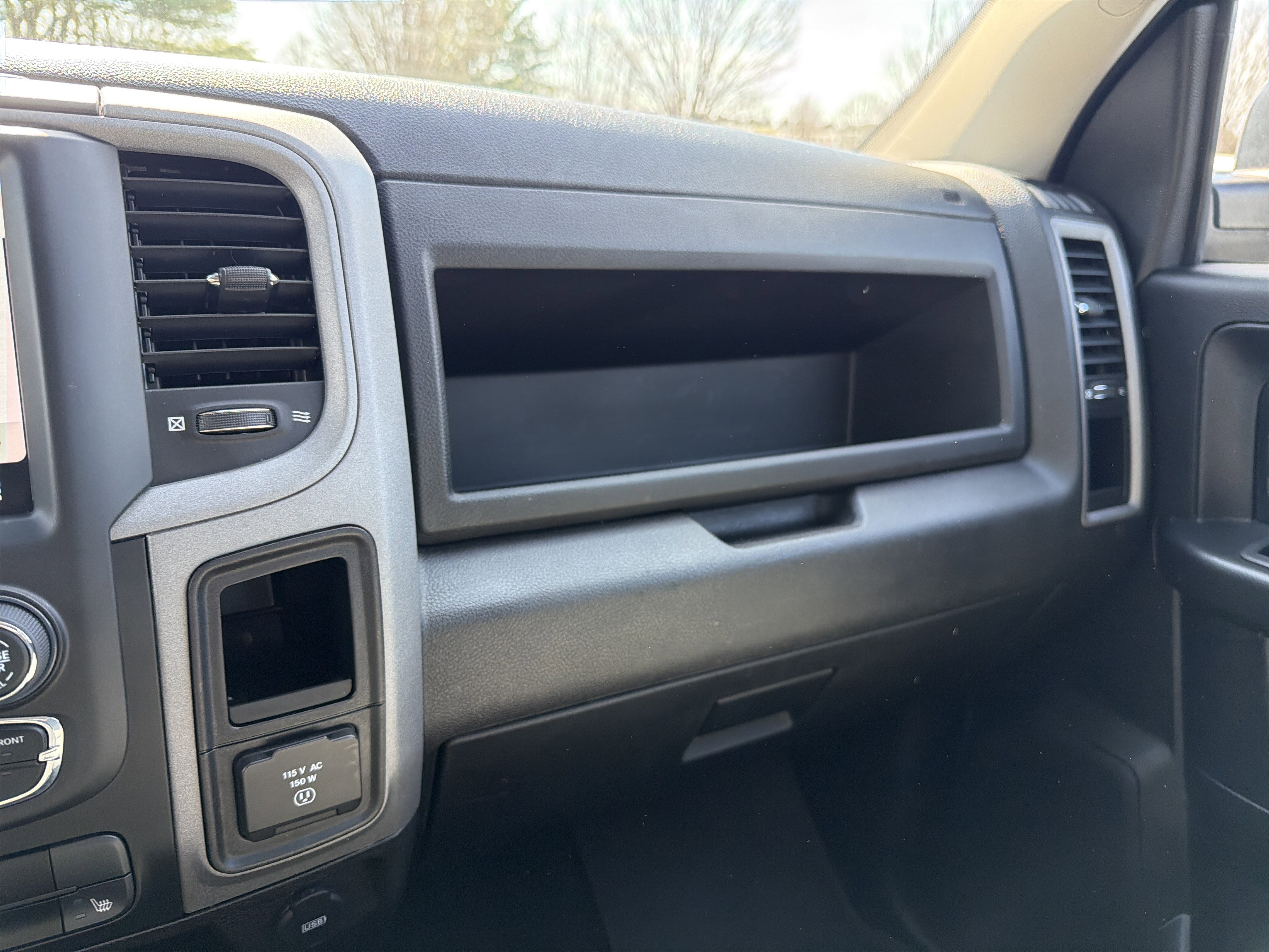 Certified 2024 RAM 1500 Tradesman w/ Tradesman SXT Package image 19