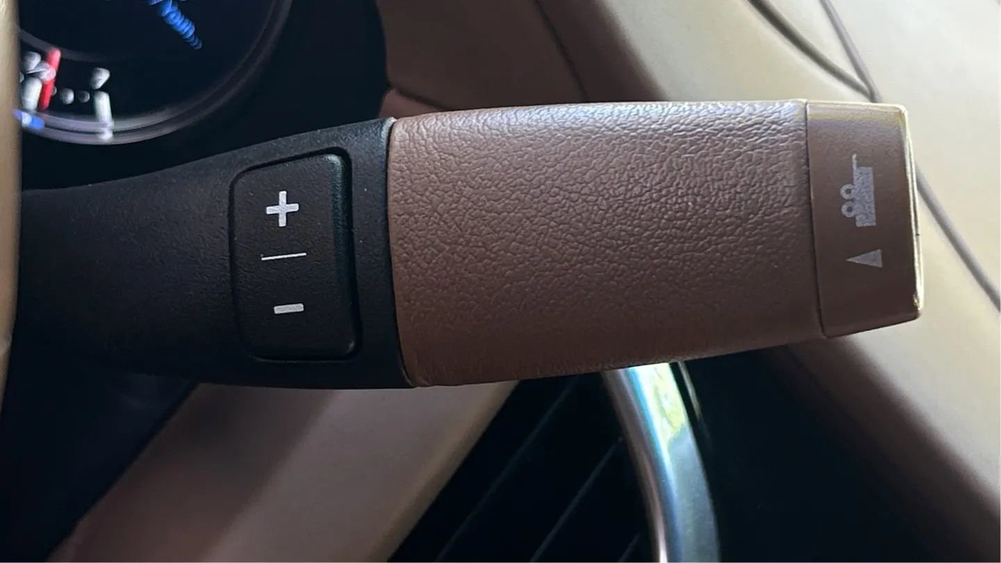 Used 2016 Cadillac Escalade 2WD image 45