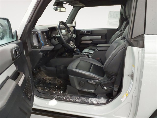 Used 2022 Ford Bronco Black Diamond image 9