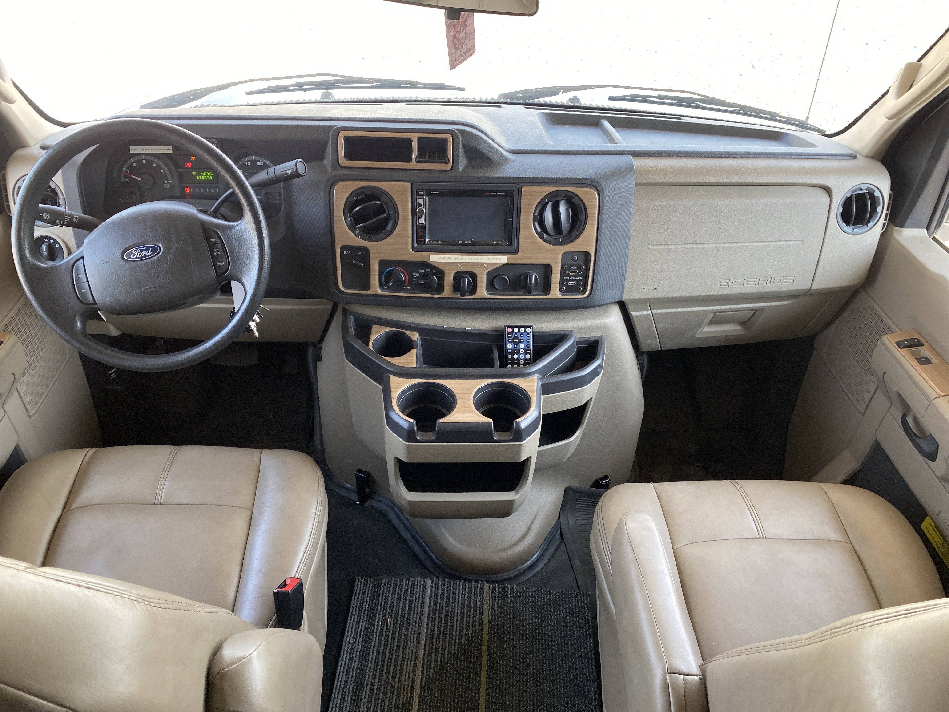 Used 2017 Ford E-450 and Econoline 450 Super Duty w/ Motorhome Prep Package RWD image 25