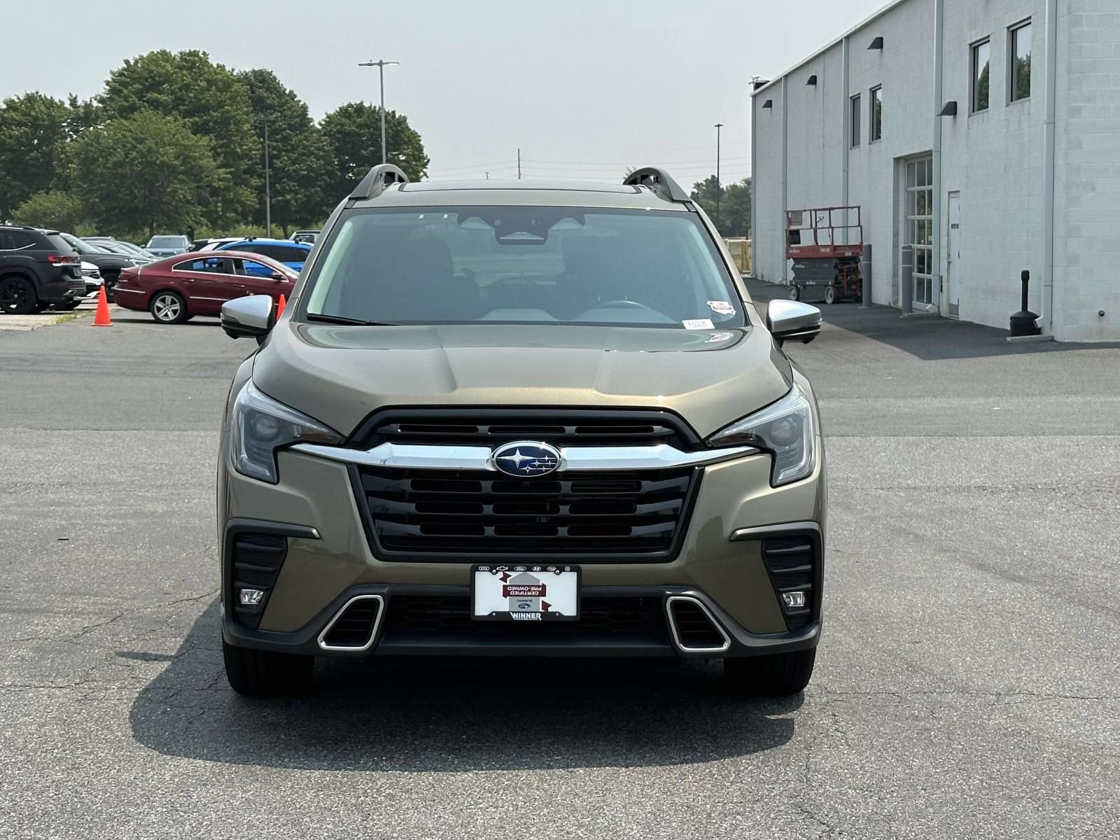 Certified 2023 Subaru Ascent Touring AWD/4WD image 9