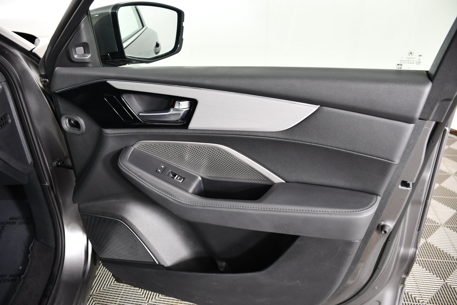 Certified 2024 Acura MDX SH-AWD image 39