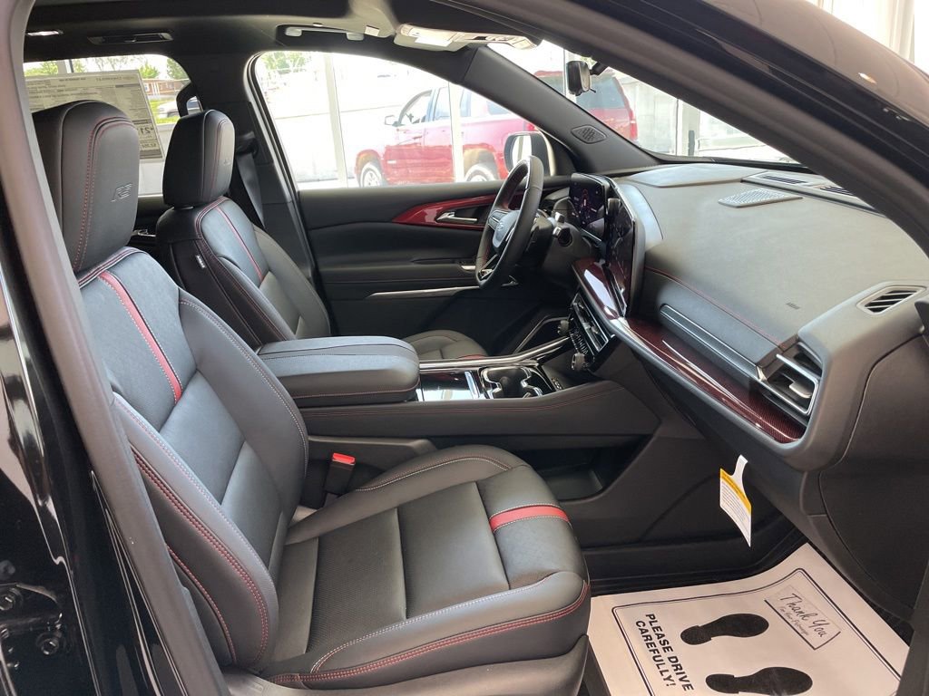 New 2026 Chevrolet Traverse RS w/ LPO, Floor Liner Package AWD/4WD image 22