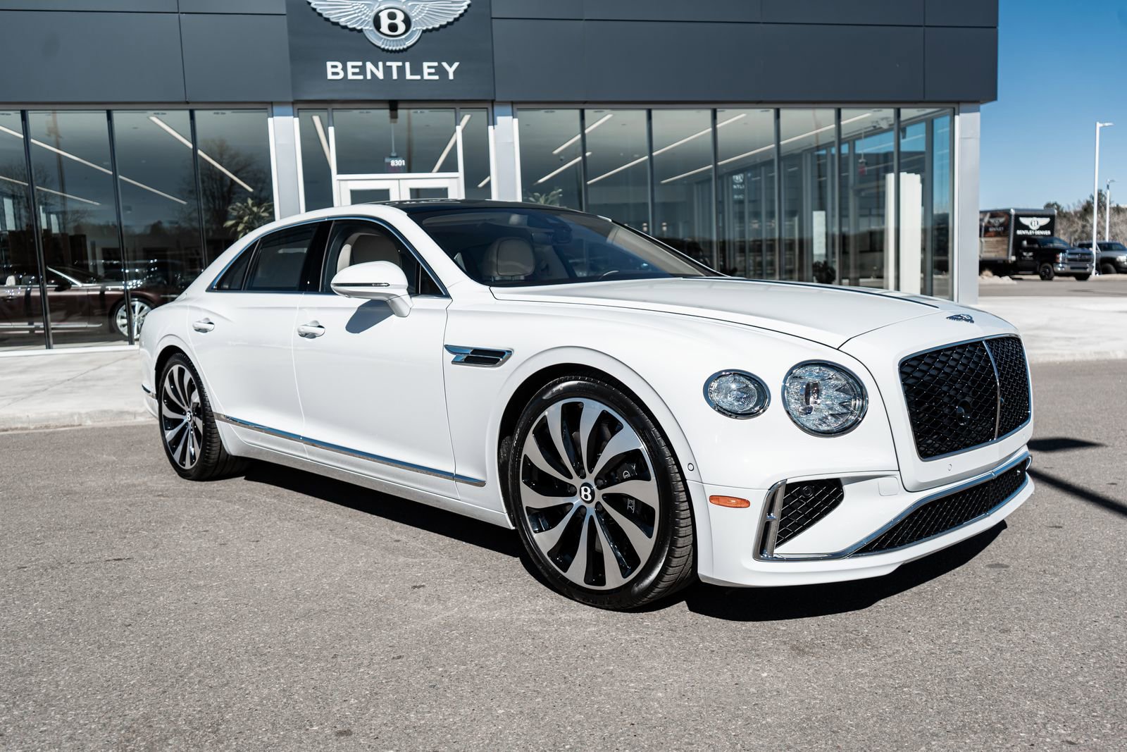 New 2026 Bentley Flying Spur Plug-In Hybrid image 18
