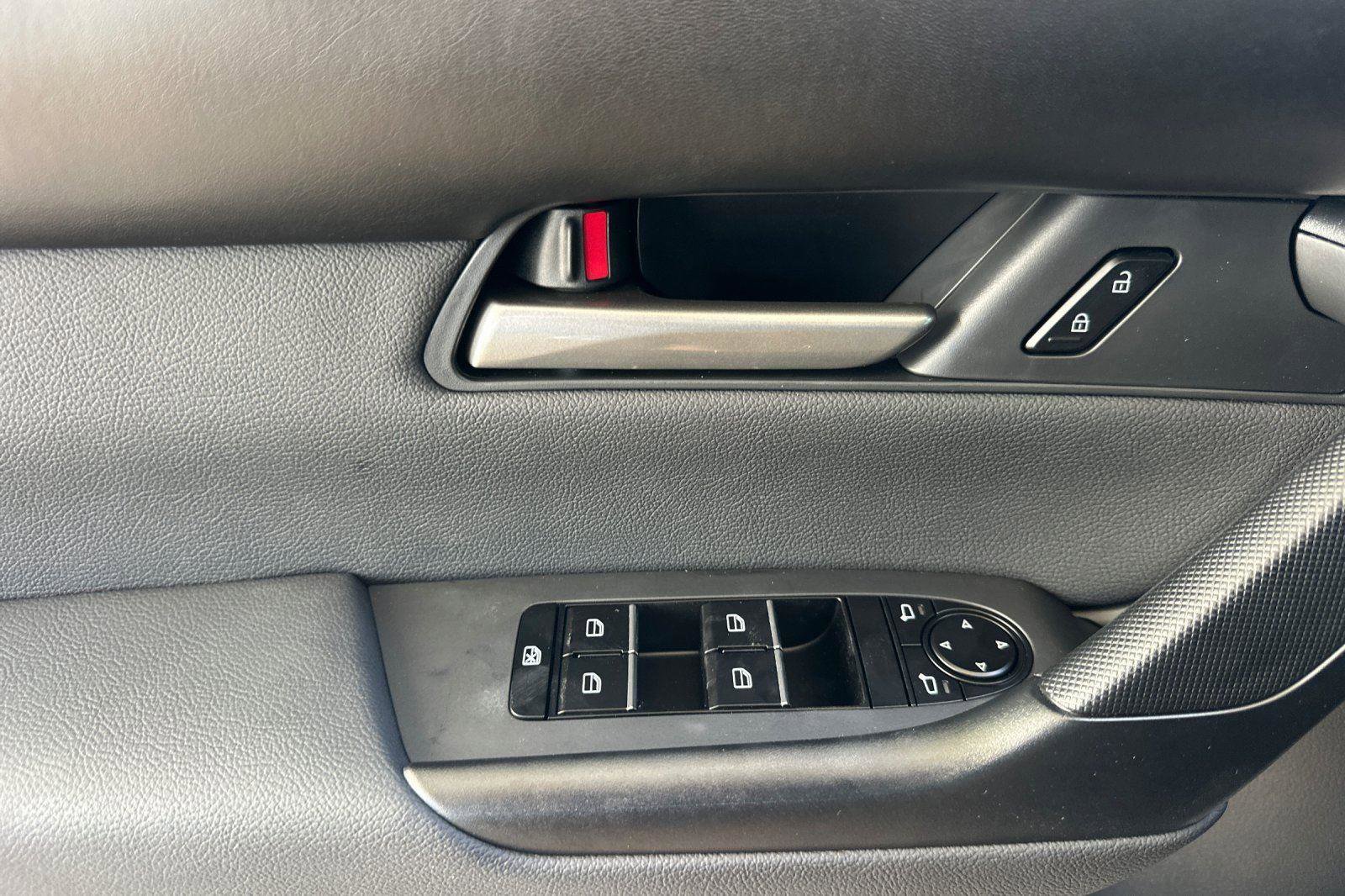 New 2025 MAZDA CX-50 AWD 2.5 Hybrid w/ Cargo Package image 10