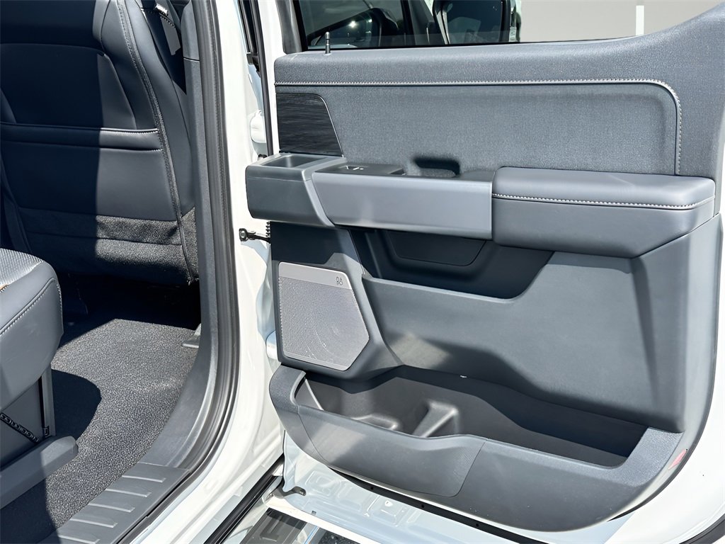 New 2025 Ford F150 Lariat w/ Equipment Group 501A Mid image 30