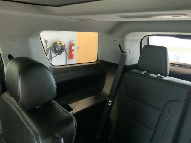 Used 2023 GMC Acadia SLT w/ Technology Package image 20