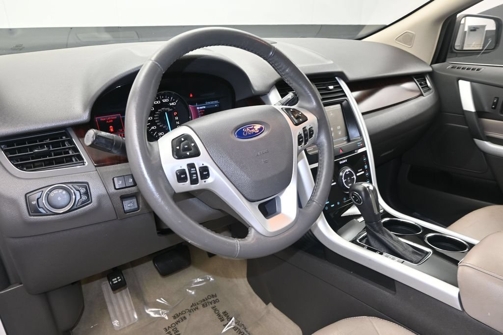 Used 2011 Ford Edge Limited w/ 302A Rapid Spec Order Code FWD image 16