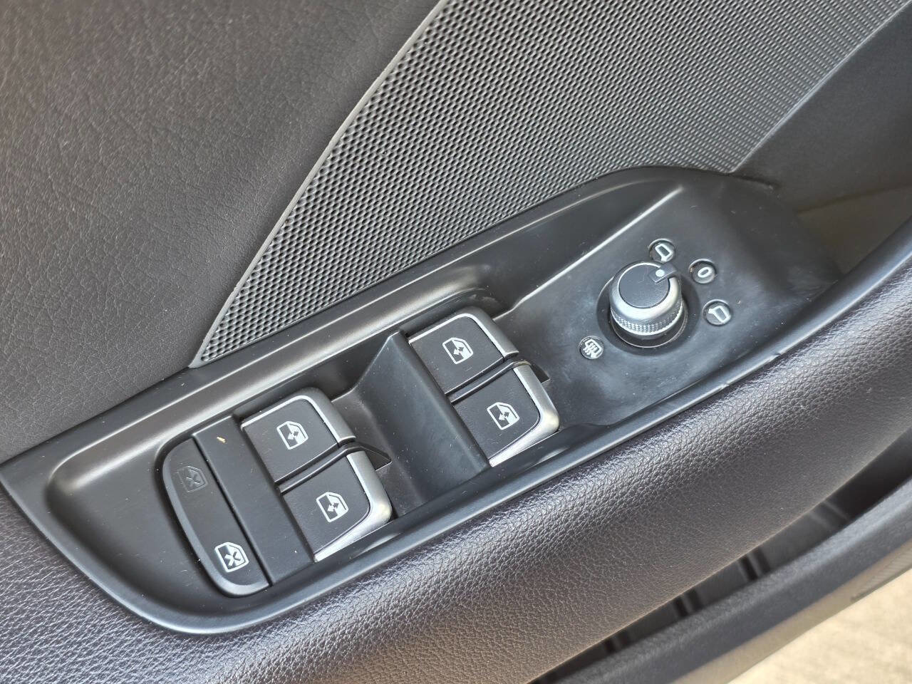 Used 2019 Audi A3 2.0T Titanium w/ Convenience Package image 21