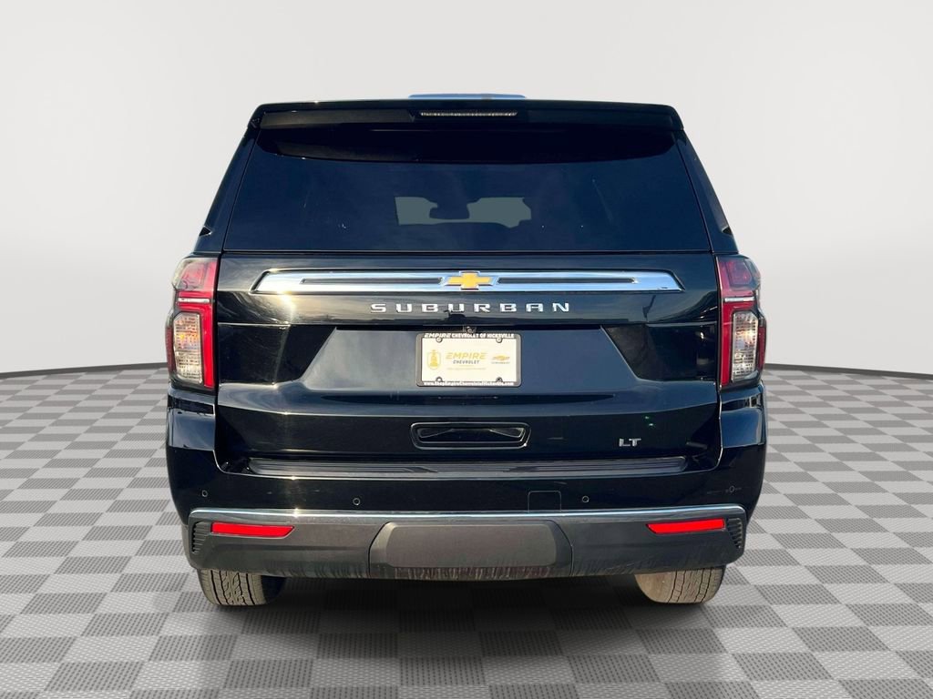 Used 2023 Chevrolet Suburban LT w/ Luxury Package AWD/4WD image 6