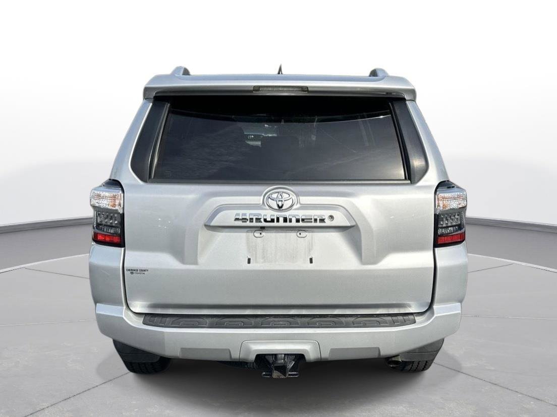 Used 2018 Toyota 4Runner SR5 image 7