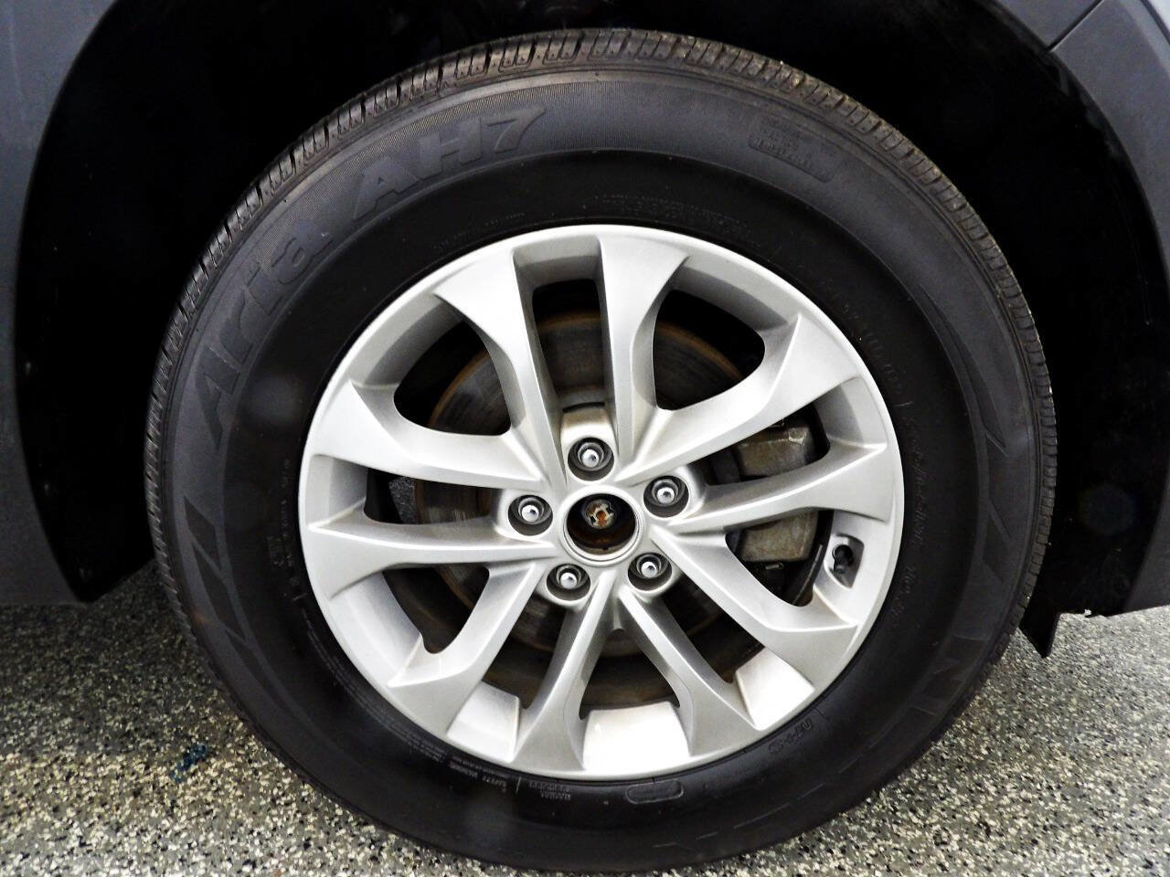 Used 2019 Hyundai Santa Fe SE image 21