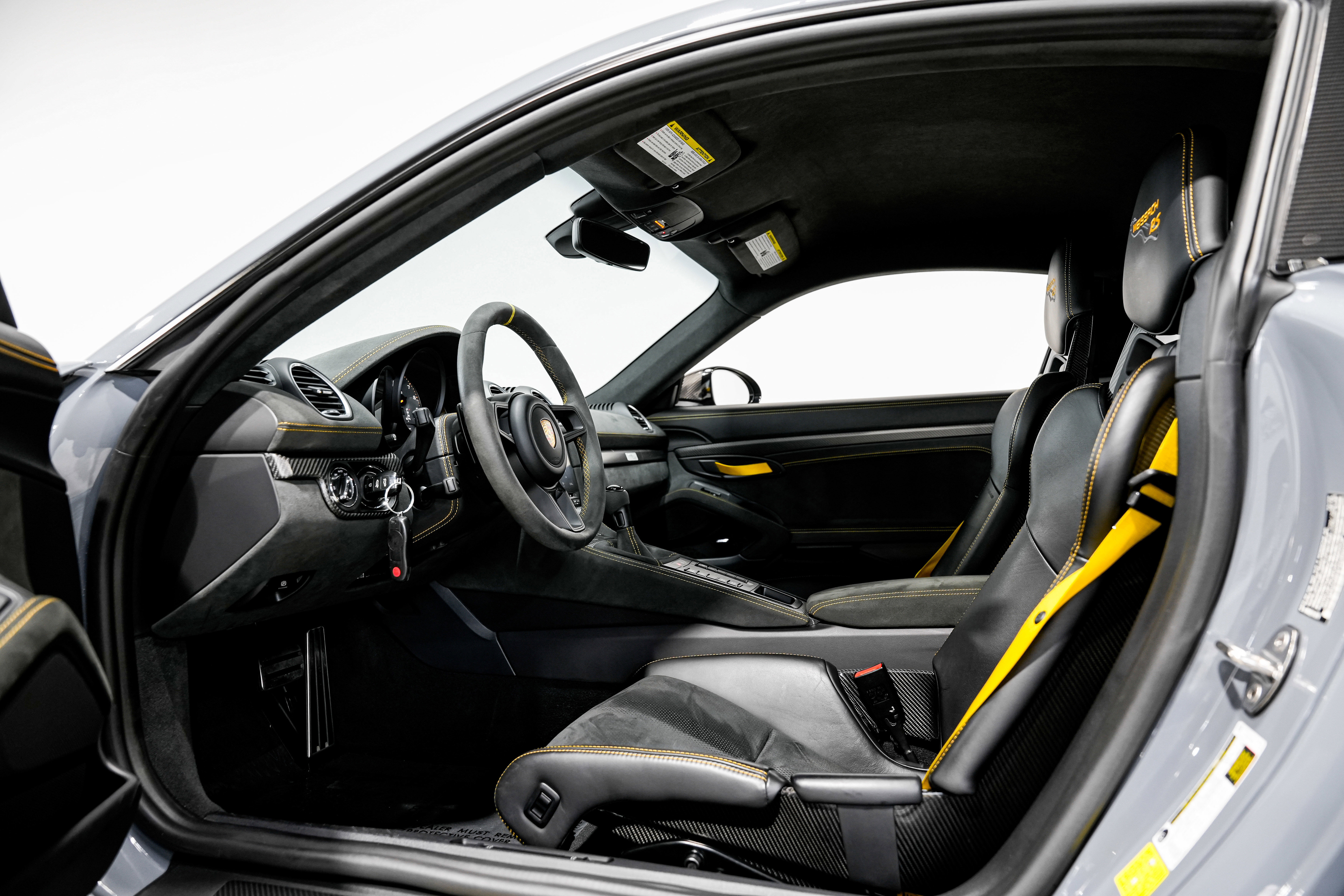 Used 2023 Porsche 718 Cayman GT4 RS RWD image 18