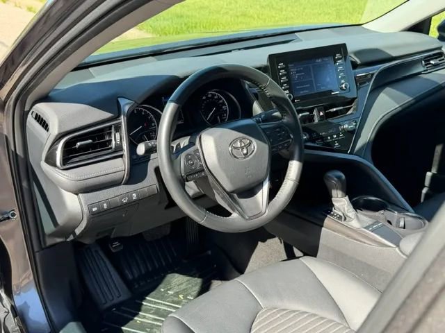 Used 2024 Toyota Camry SE FWD image 9