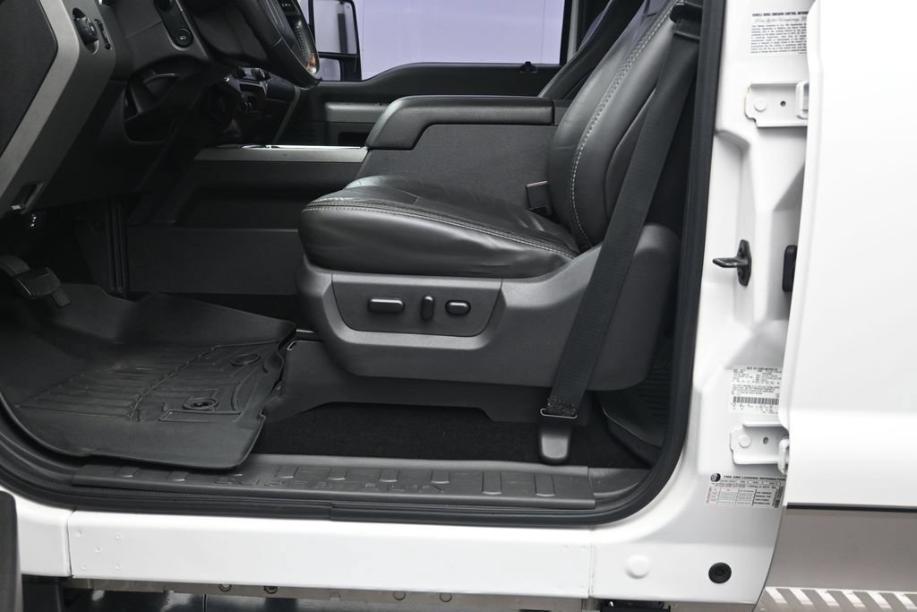 Used 2011 Ford F350 Lariat w/ Lariat Interior Pkg AWD/4WD image 22