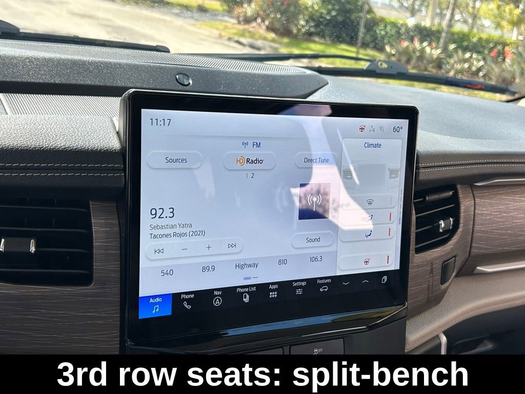 Used 2022 Ford Expedition Limited image 23