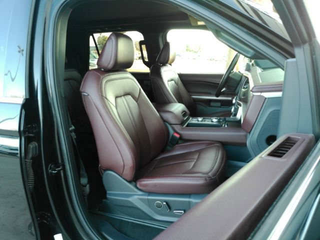 Used 2024 Ford Expedition Max Limited image 24