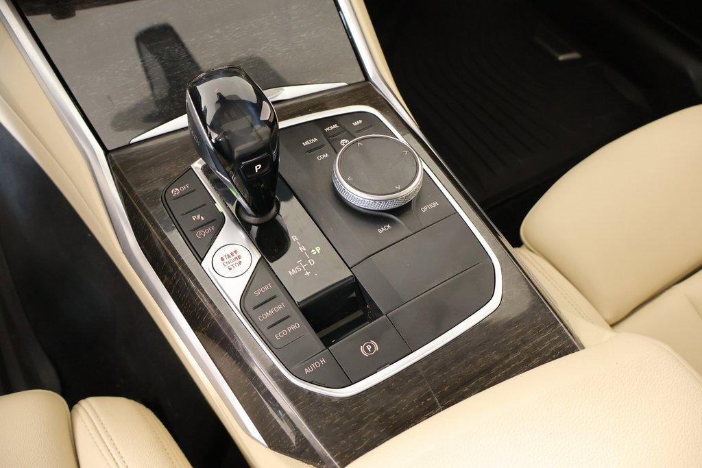 Used 2020 BMW 330i xDrive Sedan image 9