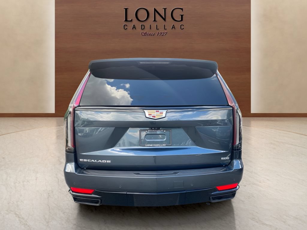 Used 2021 Cadillac Escalade Sport w/ Driver Assist Tech Package AWD/4WD image 4