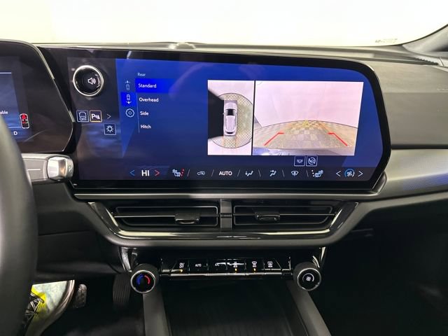 Used 2024 Chevrolet Equinox EV RS image 22