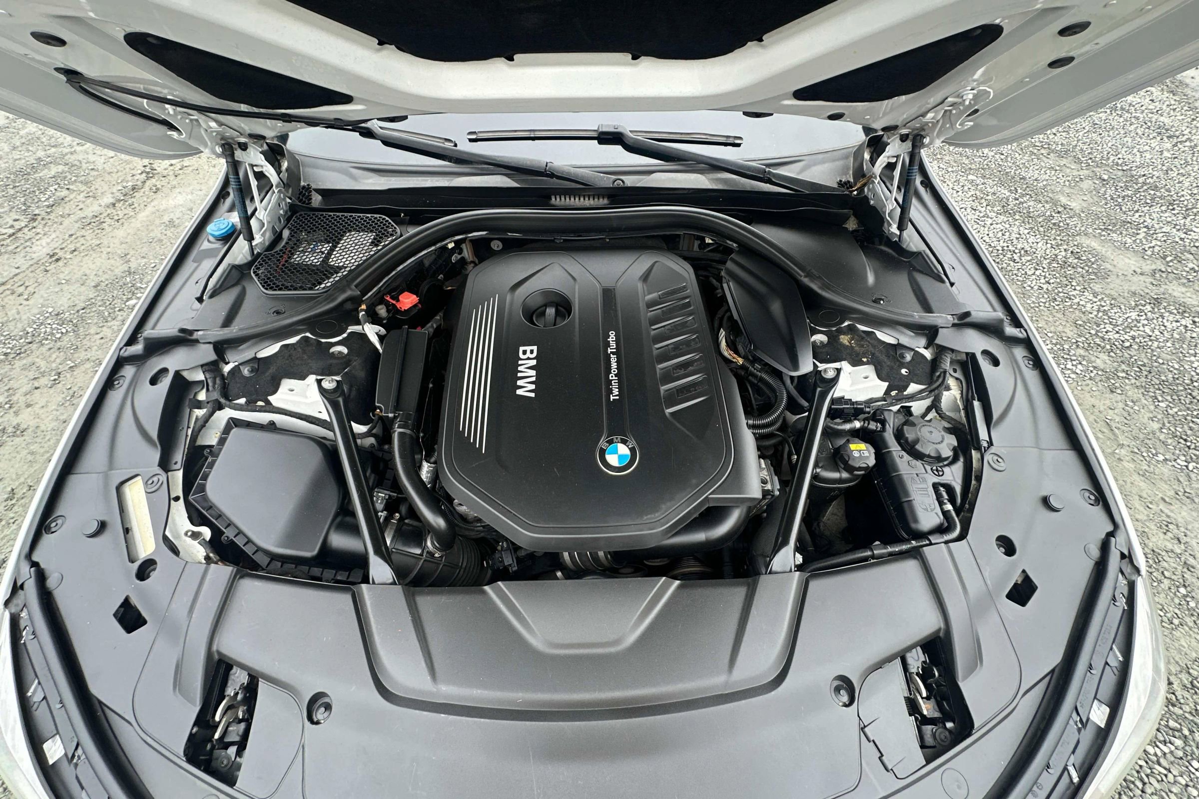 Used 2018 BMW 740i xDrive image 12