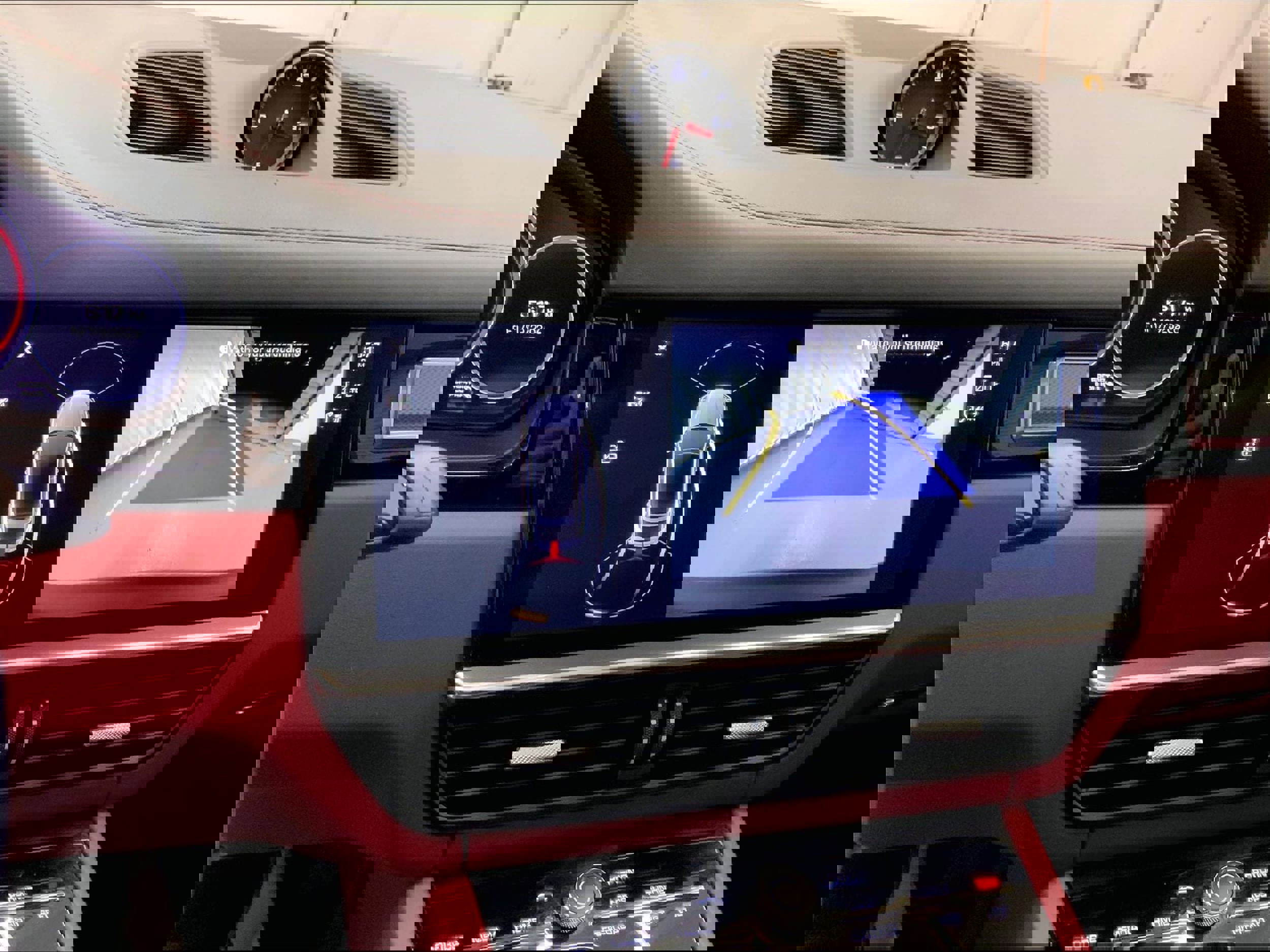 Certified 2022 Porsche Cayenne Platinum Edition image 25