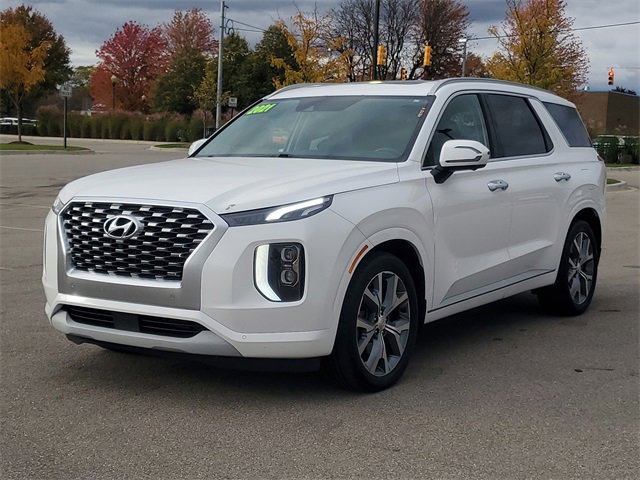 Used 2021 Hyundai Palisade Limited w/ Winter Package image 3