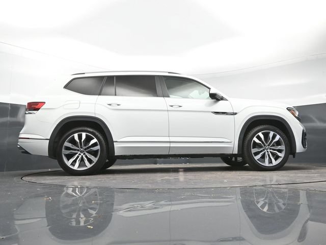 Used 2021 Volkswagen Atlas SEL R-Line FWD image 34